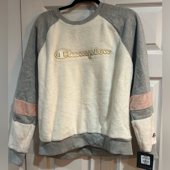 NWT Champion women’s fuzzy sweatshirt X-Large - Picture 2 of 4